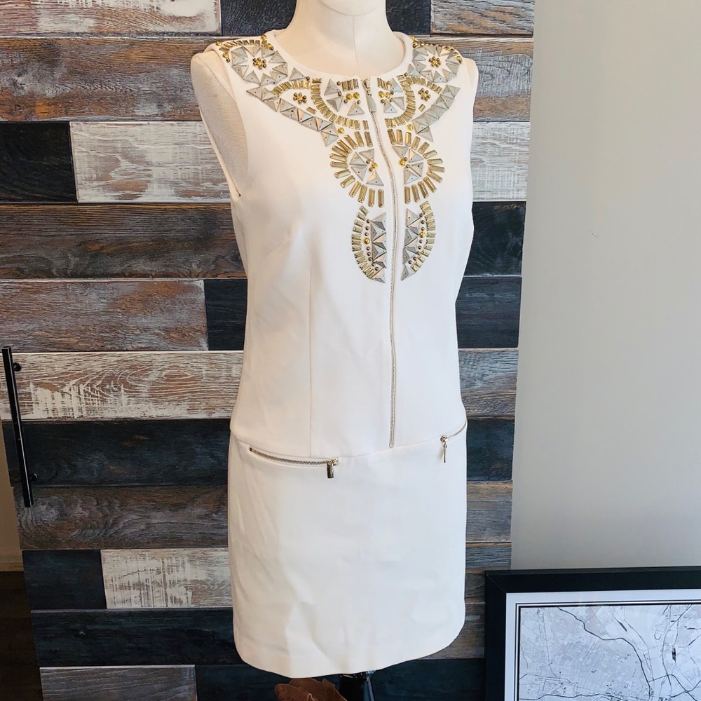 ⬇️$220 Laundry embellished shift dress